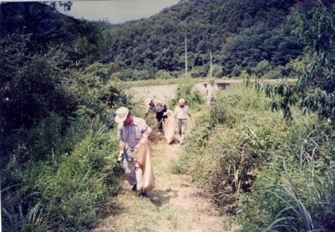 2004. 축산 경정리 영농폐기물 수거 사진